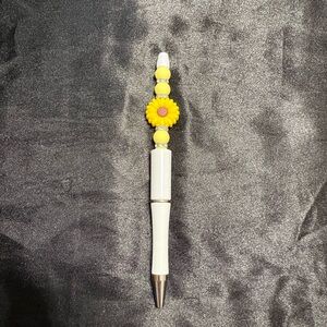 Yellow Floral Beaded Pen